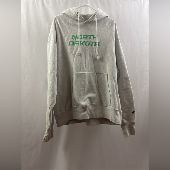Champion Other - Vintage University Of North Dakota Champion Reverse Weave Gray Hoodie Sz XL UND